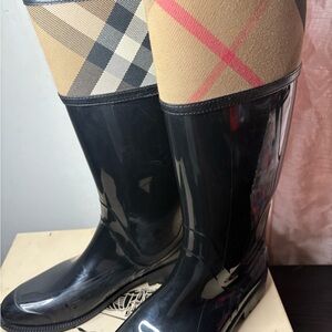 Burberry black and check rain boots womens size 38